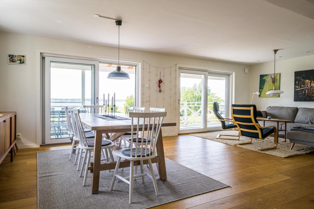 Exclusive Tranquil Villa By The Sea, Boat Available Drottningskär Esterno foto