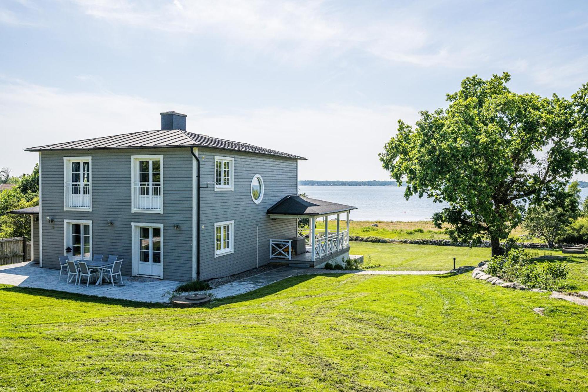 Exclusive Tranquil Villa By The Sea, Boat Available Drottningskär Esterno foto